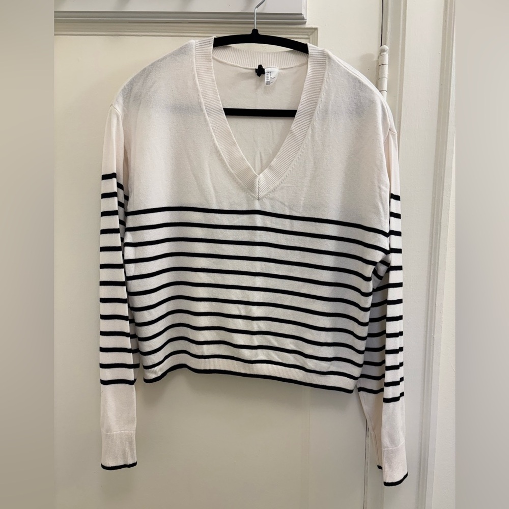 H&M V-Neck Sweater - White with Black Stripes